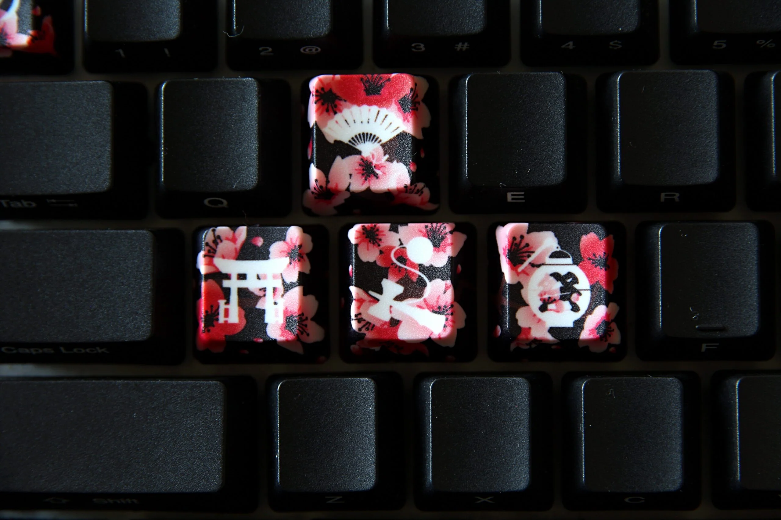 Sakura (Dusk) Keycap Set - Image 4